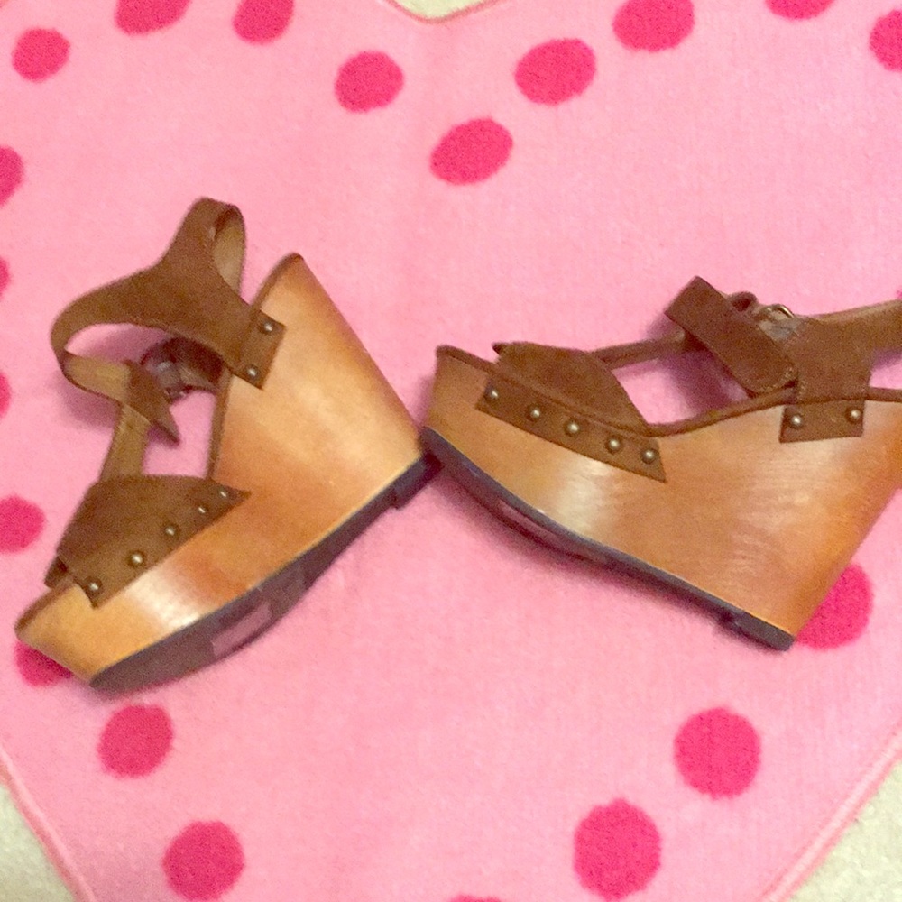 New w/o tags faux leather, wooden platform wedges